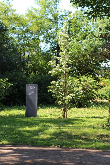 Viersen - Baumdenkmal zum 200. Jahrestag  der Geburt des Báb